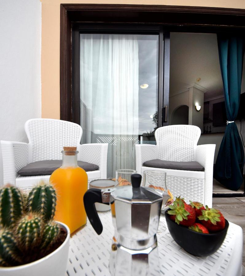 Sweet Caroline Apartment ซานมิเกลเดียโบนา ภายนอก รูปภาพ